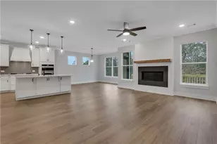 7044 Manchester Dr, Flowery Branch, GA 30542 - Photo 22