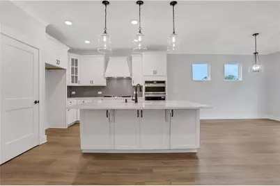 7044 Manchester Drive, Flowery Branch, GA 30542 - Photo 6