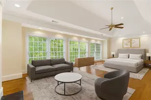 345 W Berwicke Common NE, Atlanta, GA 30342 - Photo 16