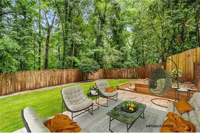 345 W Berwicke Common NE, Atlanta, GA 30342 - Photo 26