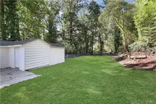 207 Walthall Street NW, Marietta, GA 30064 - Photo 8