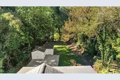 207 Walthall Street NW, Marietta, GA 30064 - Photo 14