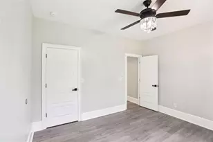 4656 Matterhorn Dr, Lilburn, GA 30047 - Photo 32