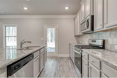 709 Bristol Drive, Loganville, GA 30052 - Photo 18