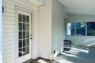 6223 Clearbrook Dr, Flowery Branch, GA 30542 - Photo 32