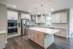 633 Wynnewood Ct SW, Powder Springs, GA 30127 - Photo 12