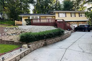 420 Little Pines Ct, Roswell, GA 30076 - Photo 2