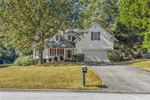 2610 Darlington Ct, Conyers, GA 30013 - Photo 2