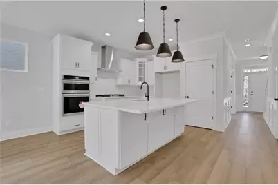 7048 Manchester Drive, Flowery Branch, GA 30542 - Photo 6