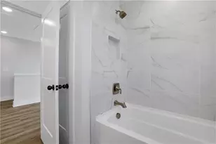 7048 Manchester Dr, Flowery Branch, GA 30542 - Photo 16