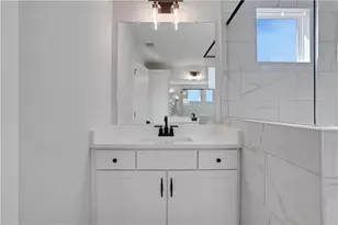 7049 Manchester Dr, Flowery Branch, GA 30542 - Photo 14