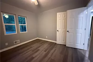 3293 Valleydale Dr SW, Atlanta, GA 30311 - Photo 12