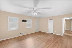 3964 Wedgewood Dr, Douglasville, GA 30135 - Photo 8