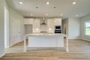 121 Haverling Pass, Hampton, GA 30228 - Photo 10