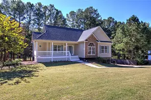 135 Greatwood Dr, White, GA 30184 - Photo 2