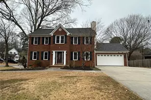 701 Deer Oaks Dr, Lawrenceville, GA 30044 - Photo 1