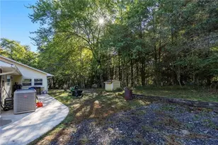 244 Stonehedge Dr, Cleveland, GA 30528 - Photo 40