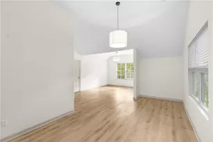 70 Gardenia Dr NW, Atlanta, GA 30314 - Photo 16