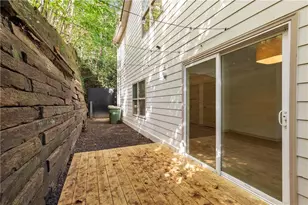 70 Gardenia Dr NW, Atlanta, GA 30314 - Photo 34