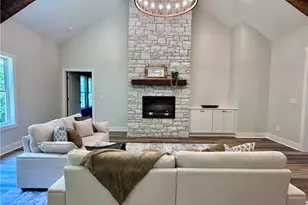 327 Crest Pointe S, Bremen, GA 30110 - Photo 4