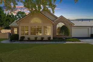 1502 Silver Summit Dr SE, Conyers, GA 30094 - Photo 2