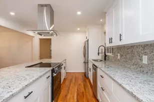 1077 Vistavia Cir, Decatur, GA 30033 - Photo 6