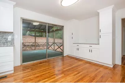 1077 Vistavia Circle, Decatur, GA 30033 - Photo 10