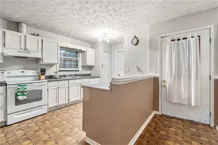 1548 Fleetwood Dr, Griffin, GA 30223 - Photo 10