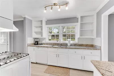 922 Red Apple Drive, Marietta, GA 30066 - Photo 16