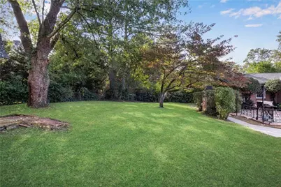 922 Red Apple Drive, Marietta, GA 30066 - Photo 46