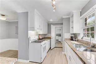 922 Red Apple Dr, Marietta, GA 30066 - Photo 14