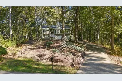 1528 Oakleaf Drive, Auburn, GA 30011 - Photo 2