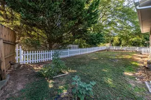 1465 Pounds Rd SW, Lilburn, GA 30047 - Photo 28