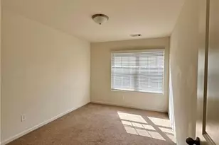 6410 Kennonbriar Ct, Lithonia, GA 30058 - Photo 12