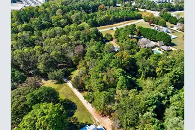 2631 W Rock Quarry Road W, Buford, GA 30519 - Photo 10