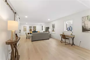 1044 Pinedale Dr SE, Smyrna, GA 30080 - Photo 8