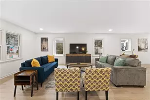 1044 Pinedale Dr SE, Smyrna, GA 30080 - Photo 4