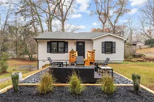 1044 Pinedale Dr SE, Smyrna, GA 30080 - Photo 1