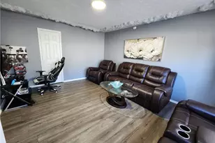 1124 Shady Creek Dr, Lithonia, GA 30058 - Photo 6