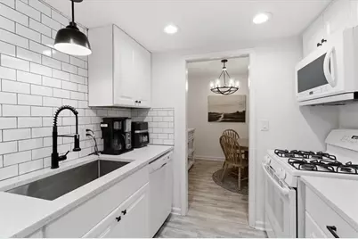 6851 Roswell Road #J14, Sandy Springs, GA 30328 - Photo 8