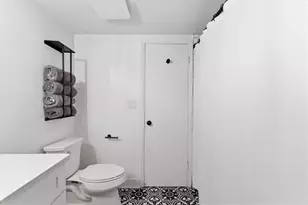 6851 Roswell Rd, Sandy Springs, GA 30328 - Photo 16