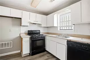 939 Silverwood Dr, Atlanta, GA 30349 - Photo 4