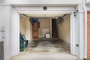 193 Le Gran Ct, Atlanta, GA 30328 - Photo 26