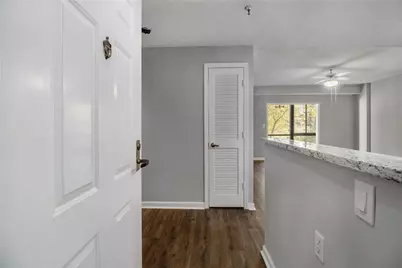 1800 Clairmont Lake #A414, Decatur, GA 30033 - Photo 2