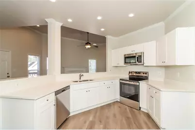 1391 Brentwood Lane, Marietta, GA 30062 - Photo 10