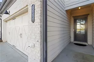 5655 Parkview Ln, Flowery Branch, GA 30542 - Photo 8