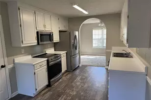 1672 Walters Park Ct, Loganville, GA 30052 - Photo 12