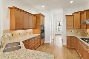 956 Persimmon Point NE, Sandy Springs, GA 30328 - Photo 16