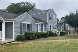 514 Harbor Lake Ct, Marietta, GA 30066 - Photo 2