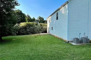 3267 Forrest Bluff Way, Lithonia, GA 30038 - Photo 14